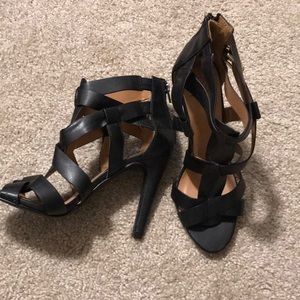 🌵Black open toed heels 🍃